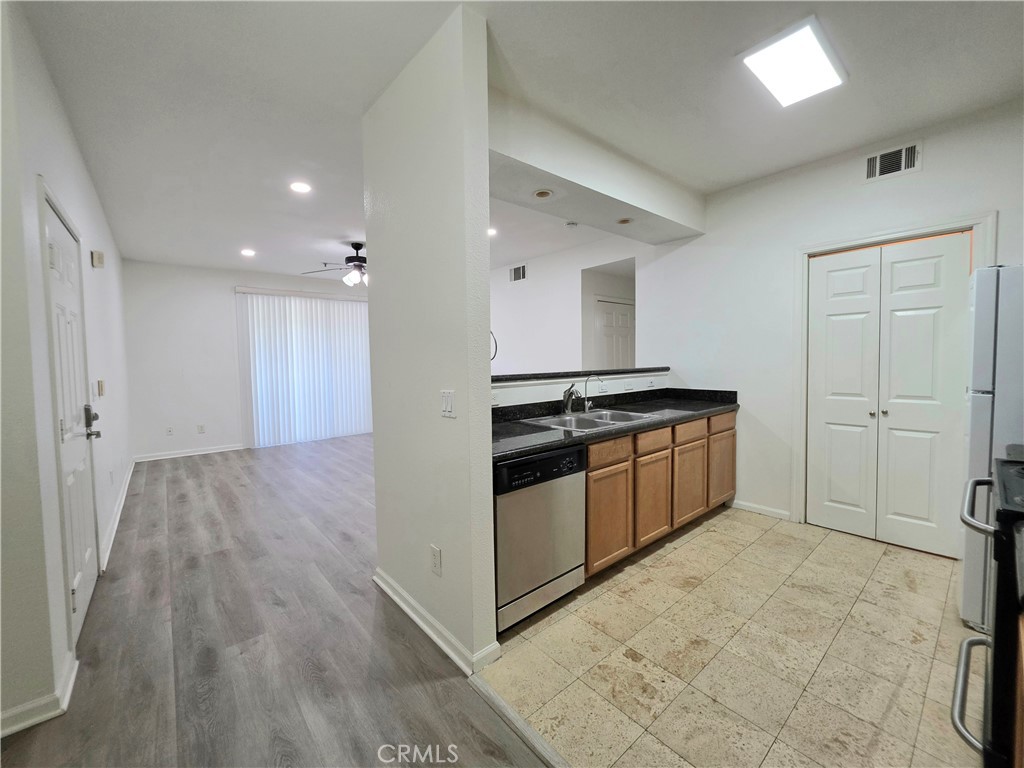 375 Central Avenue, Unit 117 Riverside, CA 92507 - Photo 6 of 18