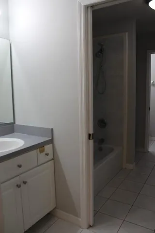 $4,000 | 11444 Northwest 18 Lane, Gainesville, FL 32606