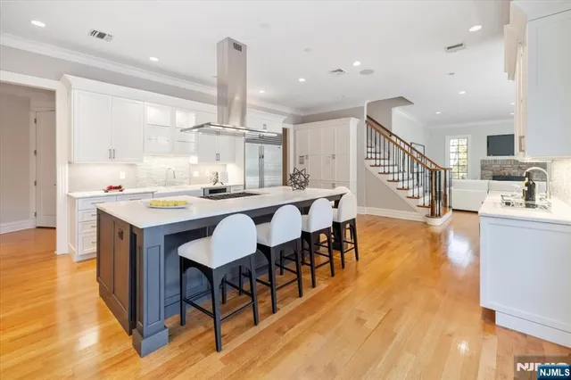 $2,495,000 | 613 Knollwood Road, Franklin Lakes, NJ 07417