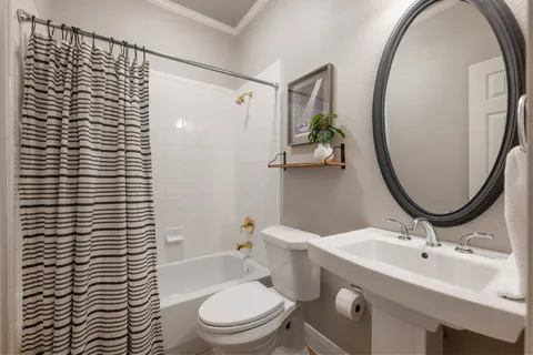 $1,385,000 | 9708 Big View Drive, Austin, TX 78730
