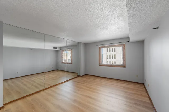 $1,695 | 121 South Washington Avenue, Unit 1007, Minneapolis, MN 55401