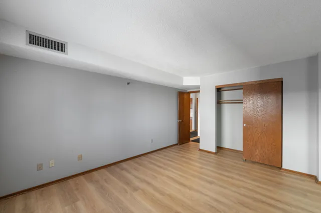 $1,695 | 121 South Washington Avenue, Unit 1007, Minneapolis, MN 55401