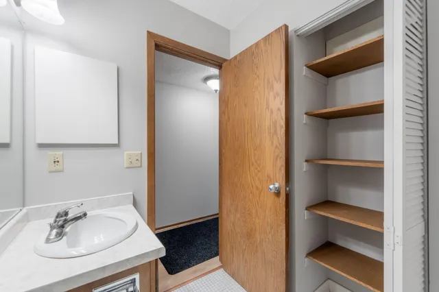 $1,695 | 121 South Washington Avenue, Unit 1007, Minneapolis, MN 55401