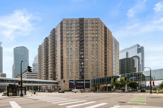 $1,695 | 121 South Washington Avenue, Unit 1007, Minneapolis, MN 55401