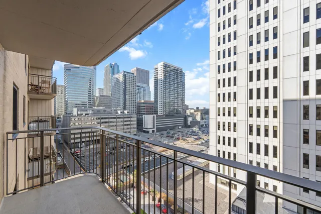$1,695 | 121 South Washington Avenue, Unit 1007, Minneapolis, MN 55401