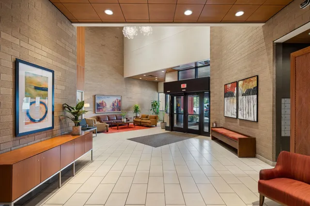 $1,695 | 121 South Washington Avenue, Unit 1007, Minneapolis, MN 55401