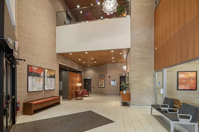 $1,695 | 121 South Washington Avenue, Unit 1007, Minneapolis, MN 55401