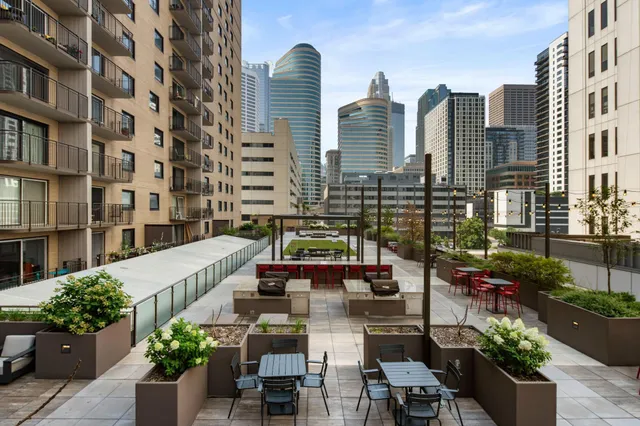 $1,695 | 121 South Washington Avenue, Unit 1007, Minneapolis, MN 55401