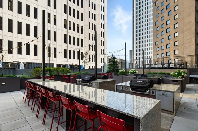 $1,695 | 121 South Washington Avenue, Unit 1007, Minneapolis, MN 55401