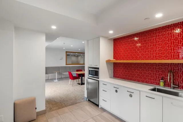 $1,695 | 121 South Washington Avenue, Unit 1007, Minneapolis, MN 55401