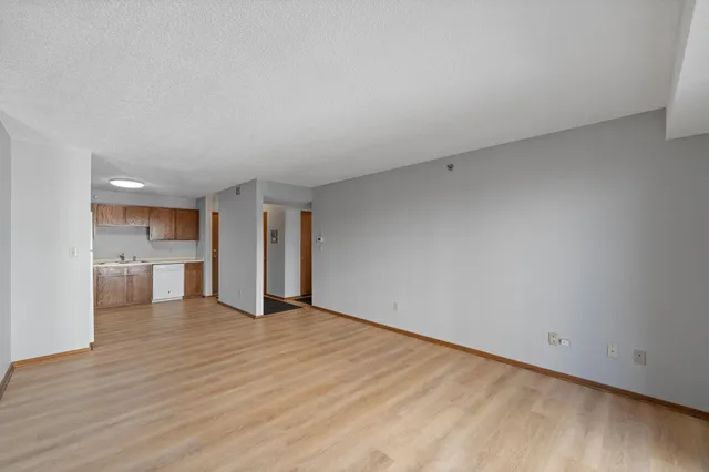 $1,695 | 121 South Washington Avenue, Unit 1007, Minneapolis, MN 55401