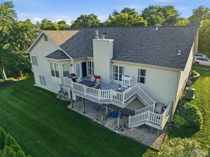 $575,000 | 6632 Towne Woods Drive, St. Louis, MO 63129