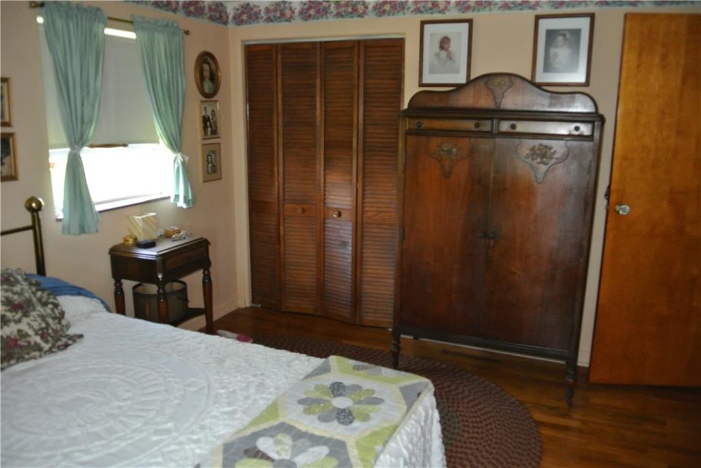 217 County Line Road Bridgeville, PA 15017 - Photo 12 of 23