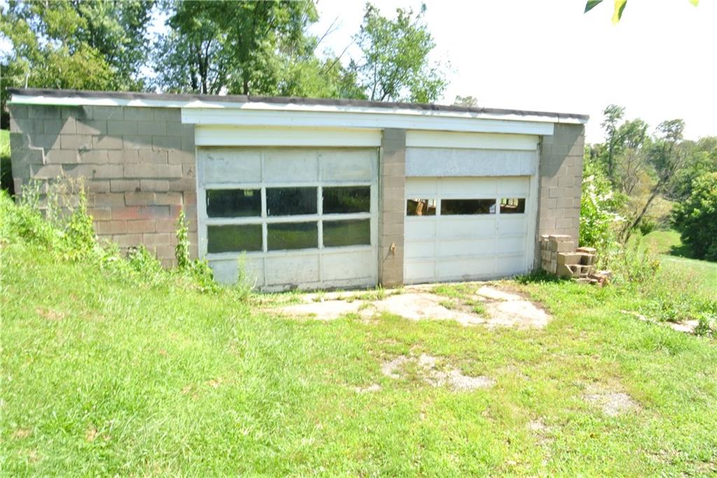 217 County Line Road Bridgeville, PA 15017 - Photo 21 of 23