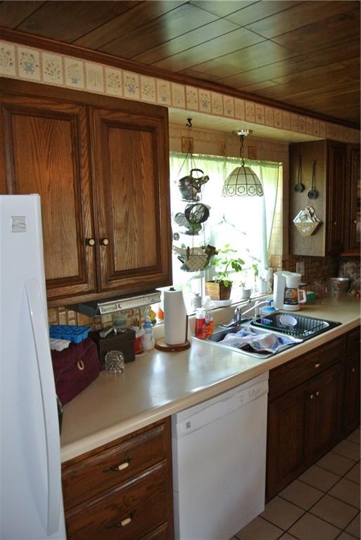 217 County Line Road Bridgeville, PA 15017 - Photo 4 of 23