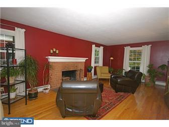 99 Mountainview Road Ewing, NJ 08628 - Photo 4 of 12