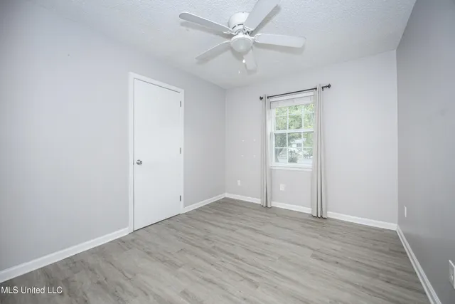 $1,900 | 201 Audrey Circle, Ocean Springs, MS 39564