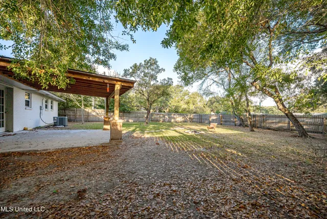 $1,900 | 201 Audrey Circle, Ocean Springs, MS 39564