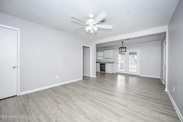 $1,900 | 201 Audrey Circle, Ocean Springs, MS 39564