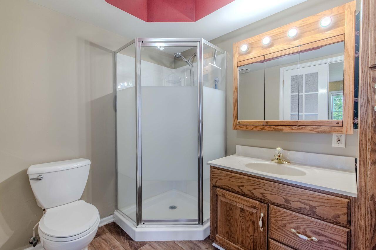 17117 Apache Trail Three Rivers, MI 49093 - Photo 14 of 37 apache br1 bath