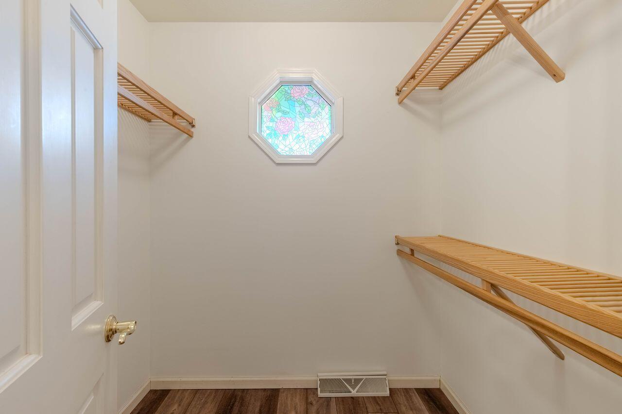 17117 Apache Trail Three Rivers, MI 49093 - Photo 15 of 37 apache br1 closet