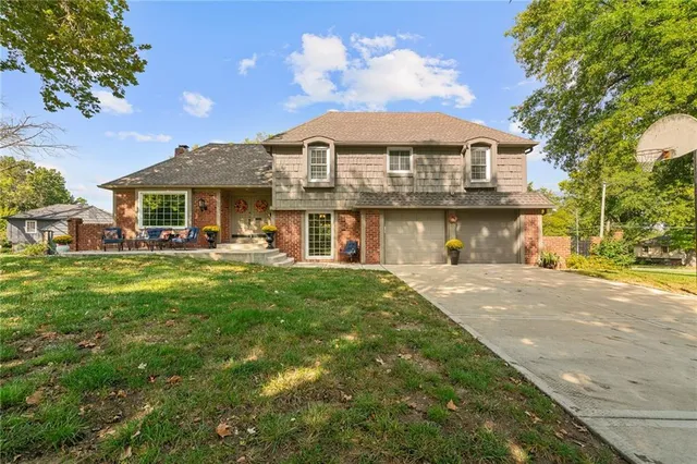 $479,000 | 11729 Wyandotte Street, Kansas City, MO 64114