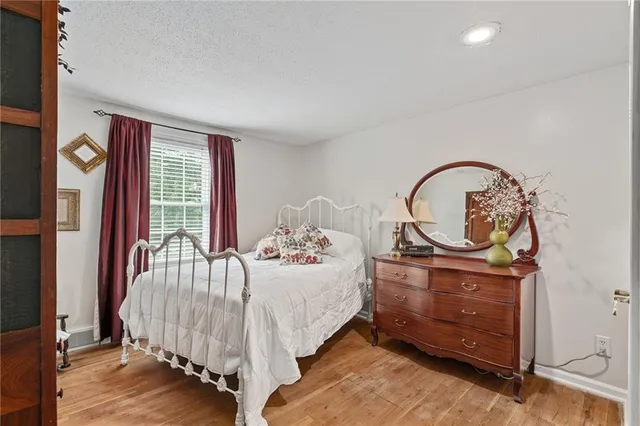 $479,000 | 11729 Wyandotte Street, Kansas City, MO 64114