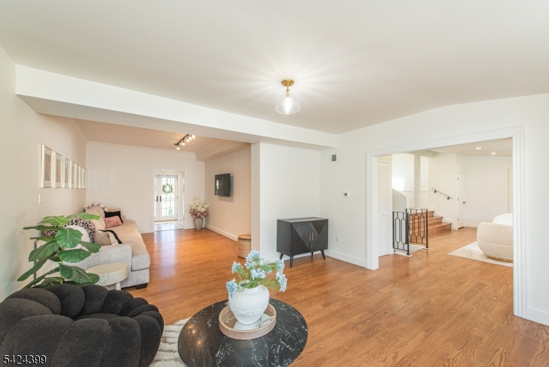 80 Park Road Parsippany, NJ 07054 - Photo 15 of 37