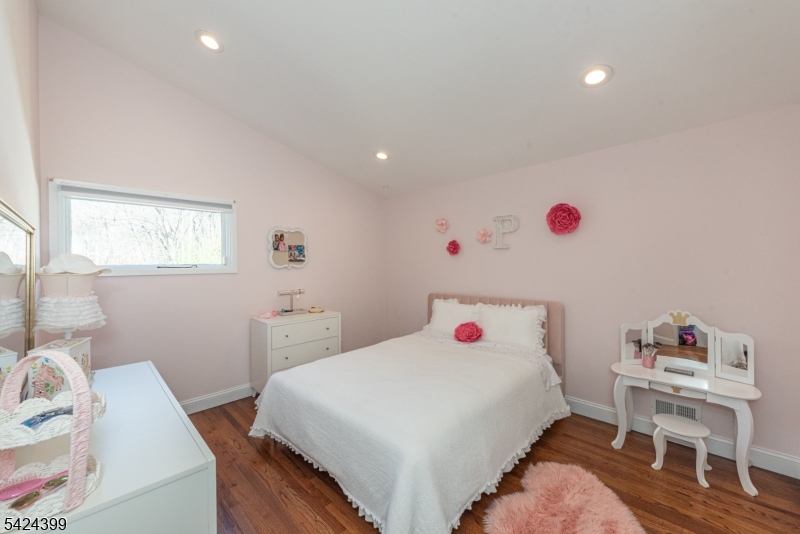 80 Park Road Parsippany, NJ 07054 - Photo 22 of 37