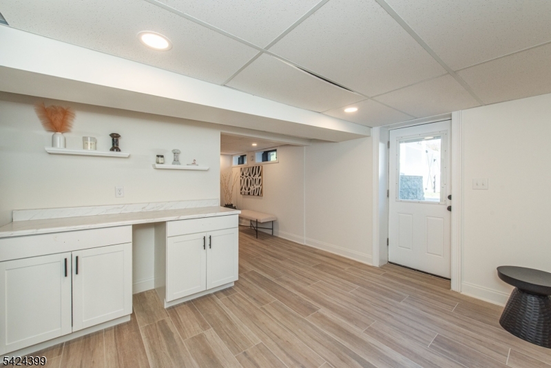 80 Park Road Parsippany, NJ 07054 - Photo 29 of 37