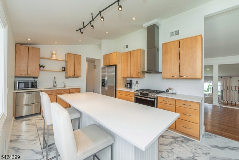 80 Park Road Parsippany, NJ 07054 - Photo 6 of 37