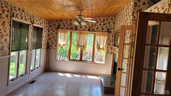 $1,700,000 | 78 Franks Lane, Hillsboro, IL 62049