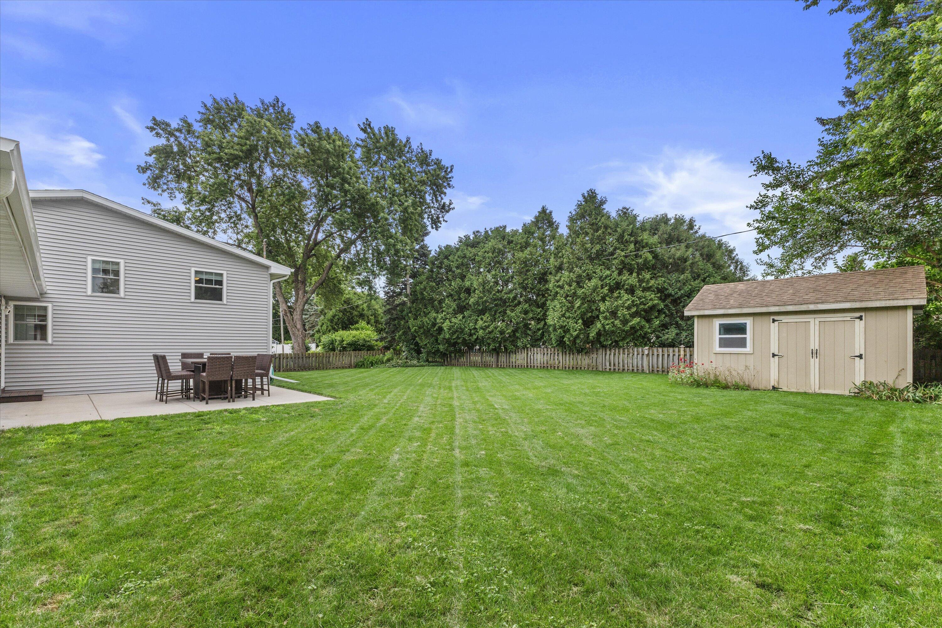 2430 Ruger Avenue Janesville, WI 53545 - Photo 32 of 36 10-LUKE8622