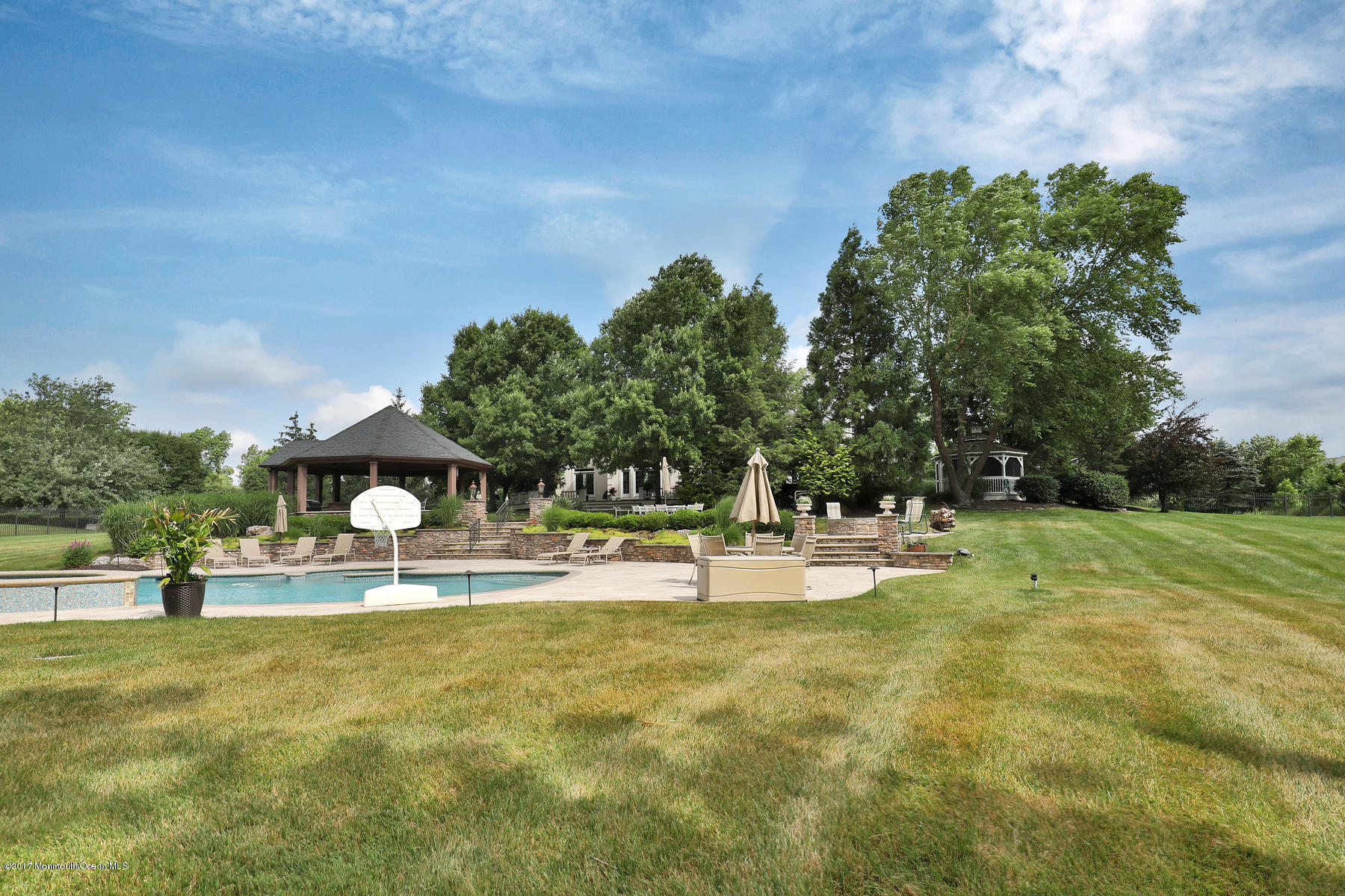12 Squan Song Lane Colts Neck, NJ 07722 - Photo 5 of 32 12 Squan Song Ln Colts Neck NJ-MLS_Size-