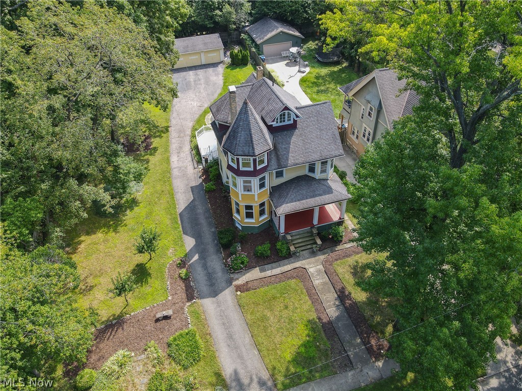 1789 Wilton Road Cleveland, OH 44118 - Photo 26 of 30