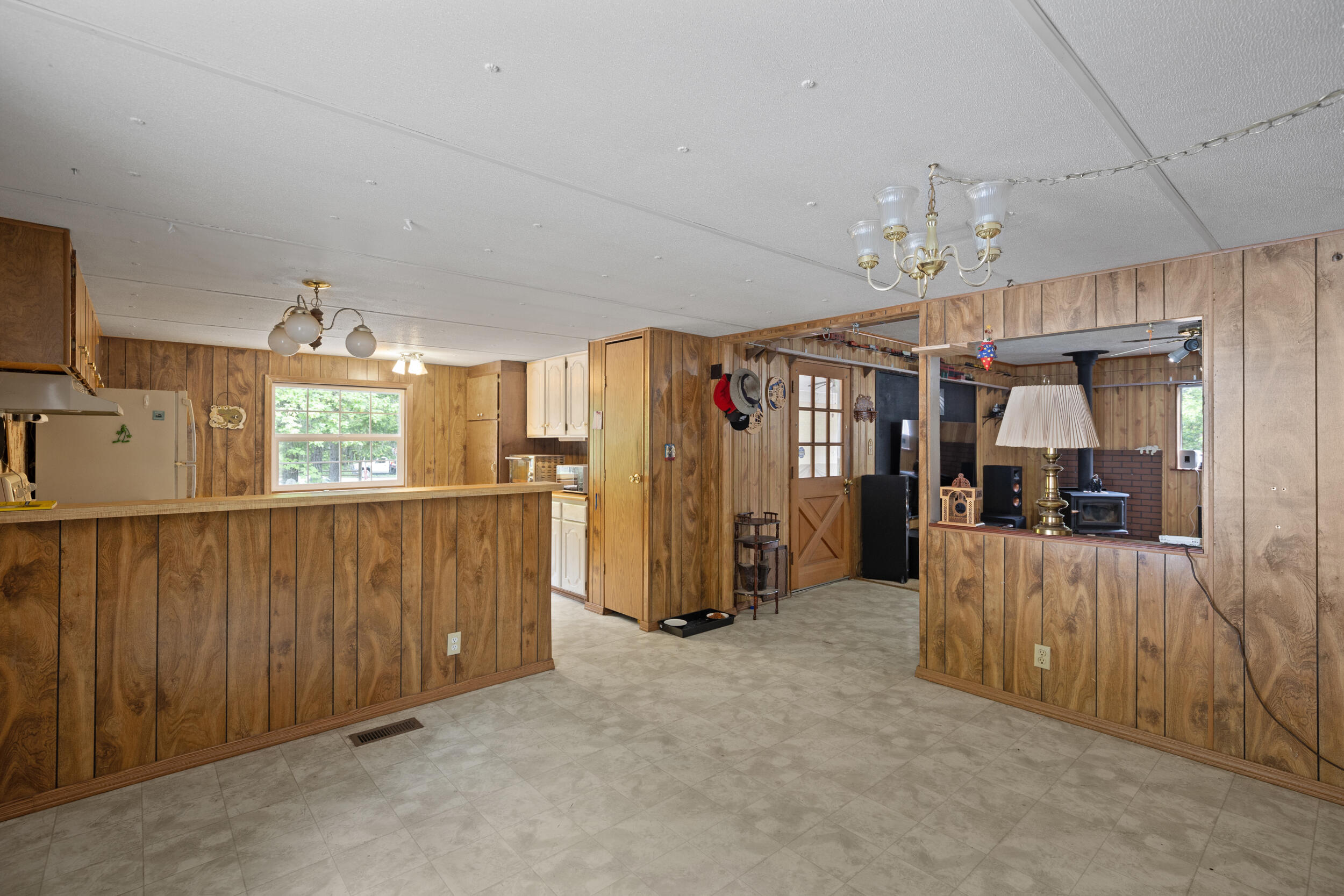 835 Southside Road Grants Pass, OR 97527 - Photo 5 of 52 18_0r1a6048