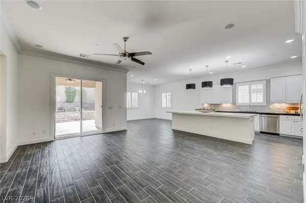 $3,200 | 933 Everest Peak Avenue, Henderson, NV 89012