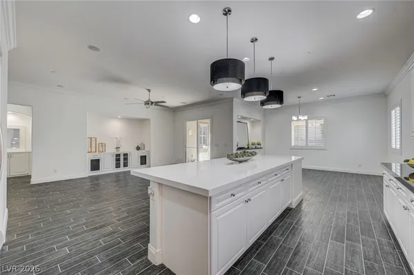 $3,200 | 933 Everest Peak Avenue, Henderson, NV 89012