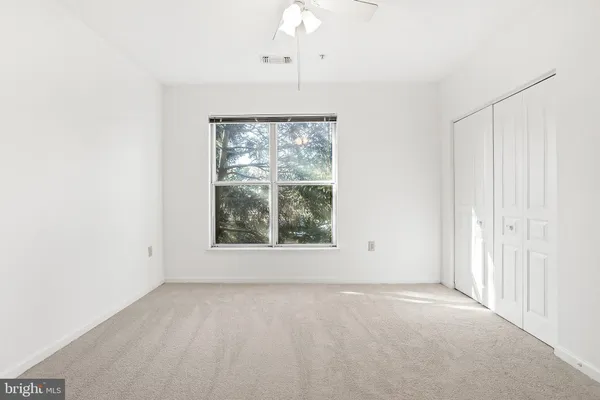 $1,900 | 2204 Westcourt Lane, Unit 105, Herndon, VA 20170