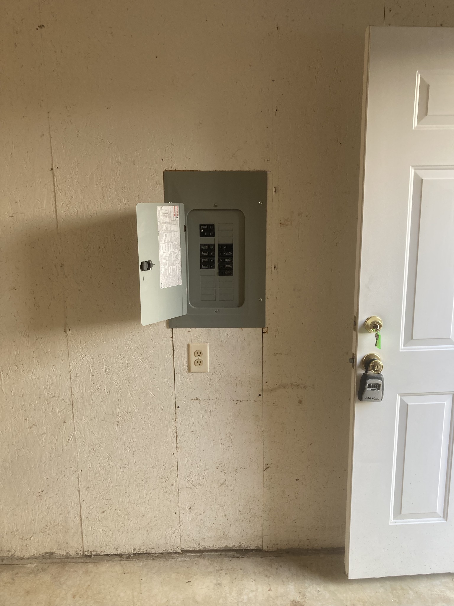 4516 Mansford Road Winchester, TN 37398 - Photo 33 of 53 a bathroom with a sink and mirror