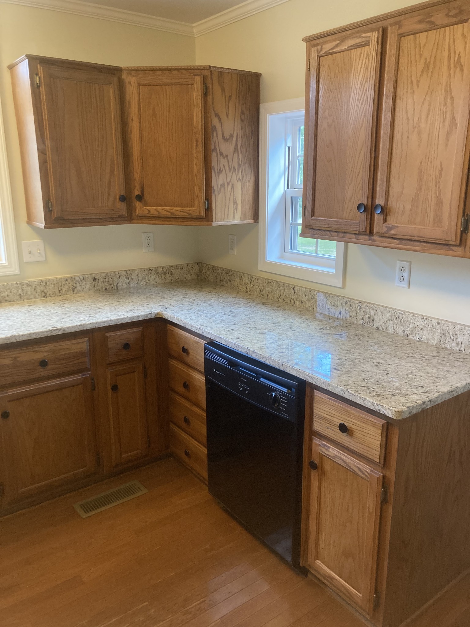 4516 Mansford Road Winchester, TN 37398 - Photo 35 of 53 a kitchen with appliances cabinets and a sink