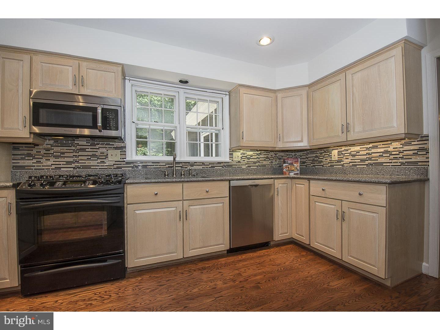 700 Pine Hill Road Wayne, PA 19087 - Photo 11 of 24 Kitchen