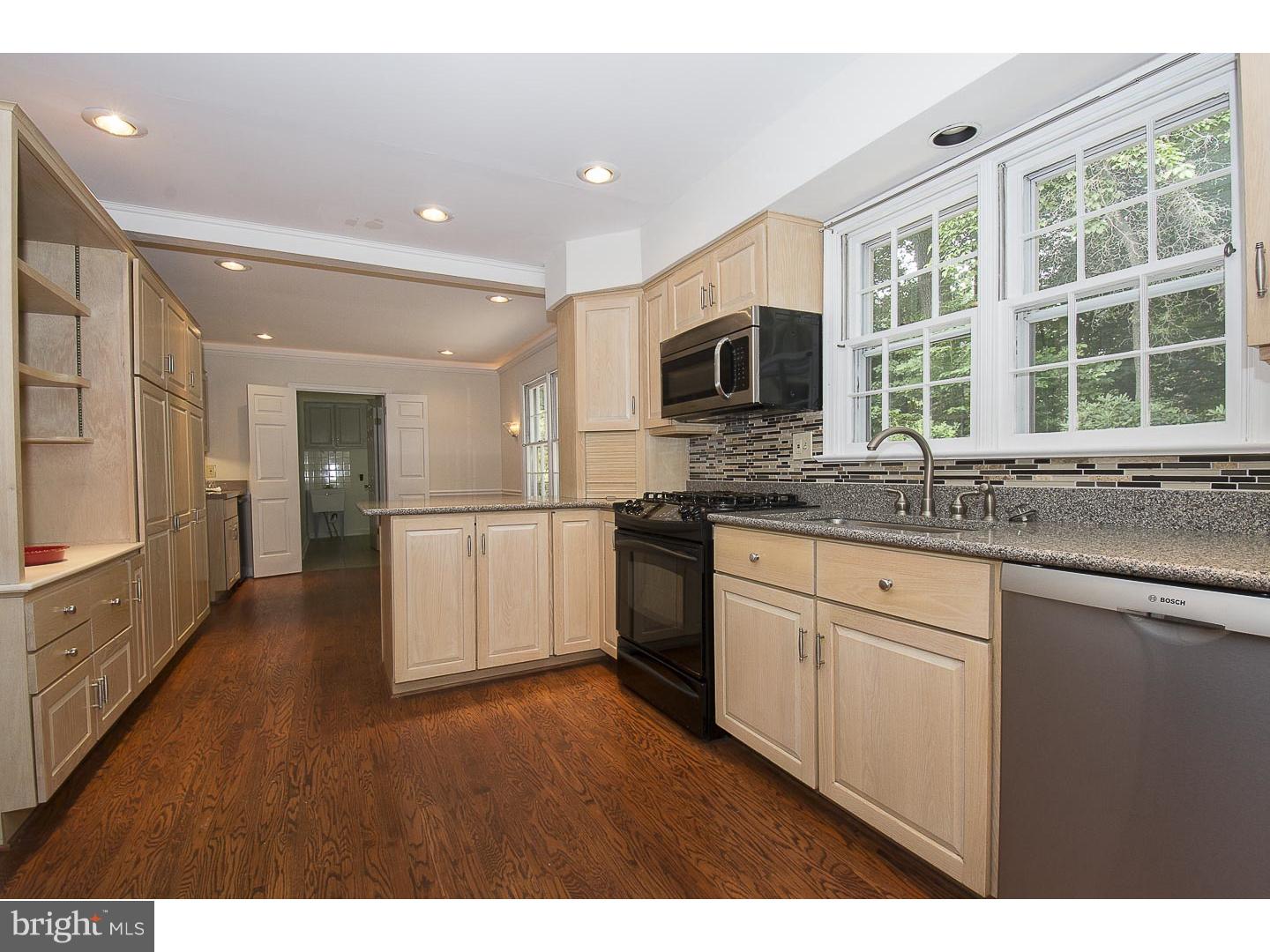 700 Pine Hill Road Wayne, PA 19087 - Photo 12 of 24 Kitchen