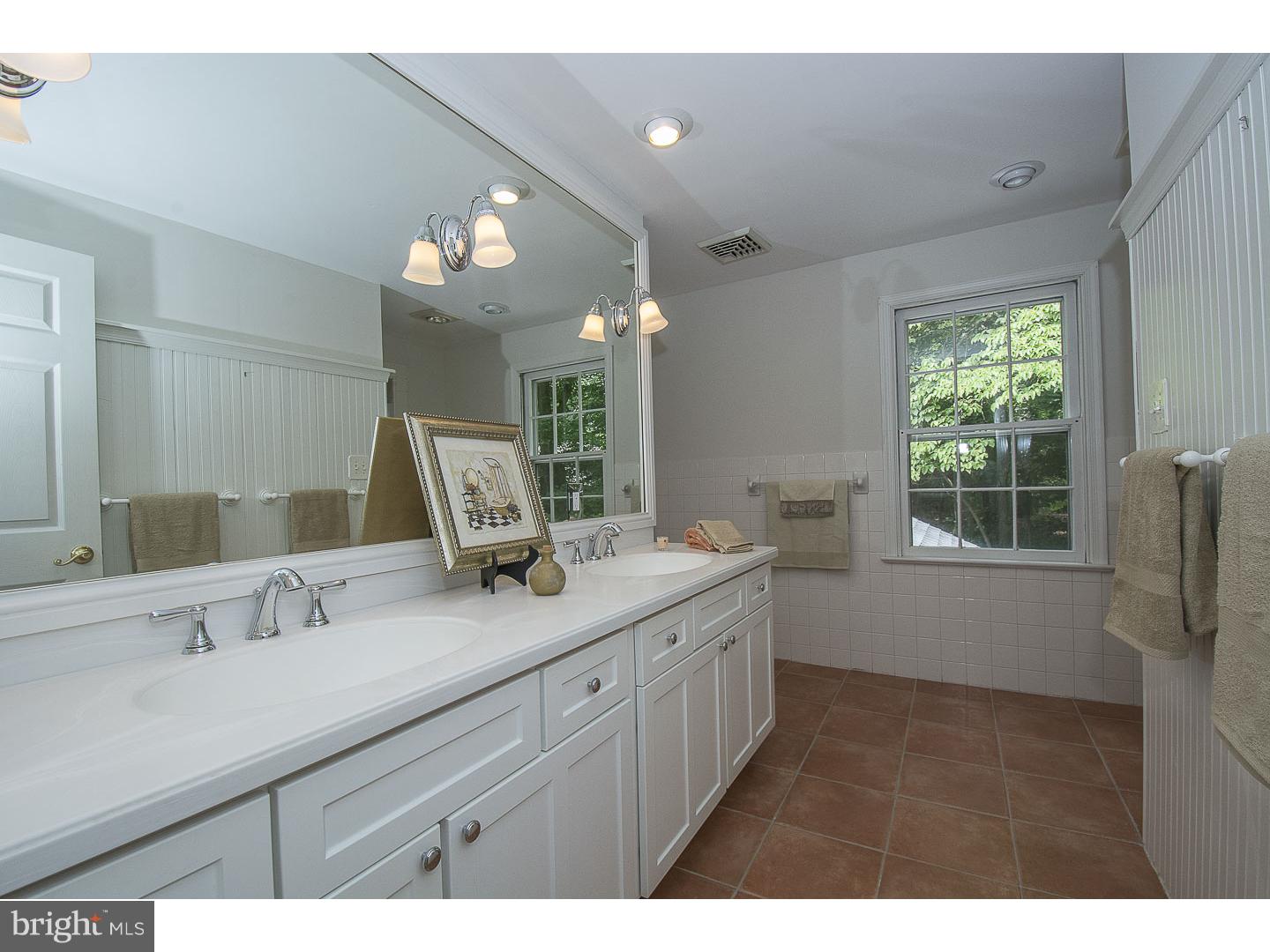 700 Pine Hill Road Wayne, PA 19087 - Photo 14 of 24 Master Bathroom
