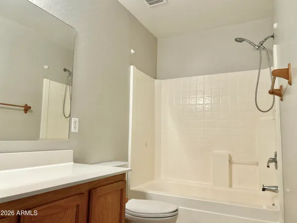 $1,725 | 2701 East Bagdad Road, San Tan Valley, AZ 85143