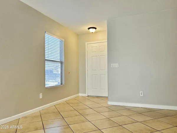 $1,725 | 2701 East Bagdad Road, San Tan Valley, AZ 85143