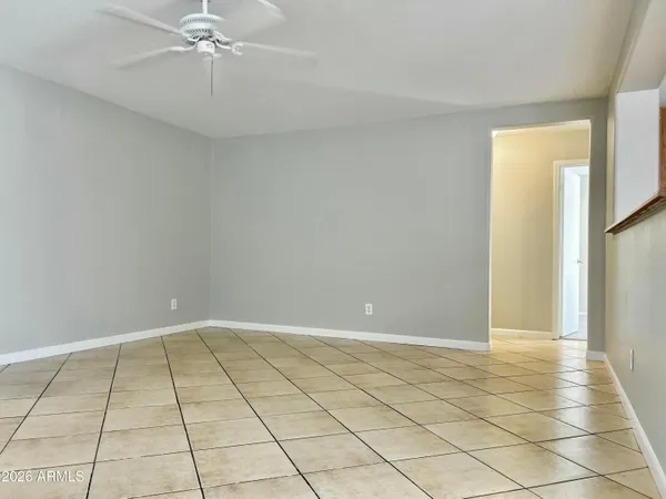 $1,725 | 2701 East Bagdad Road, San Tan Valley, AZ 85143