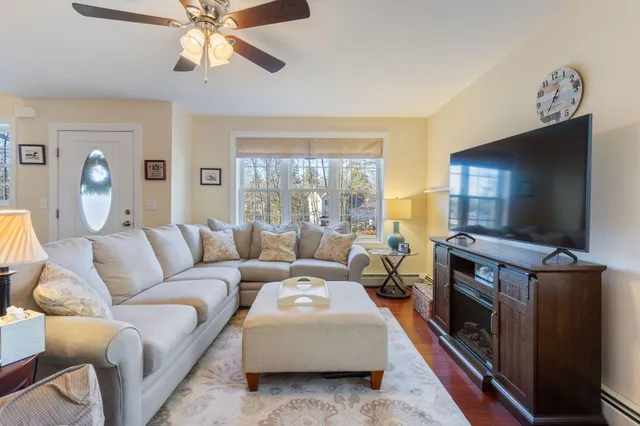 $499,000 | 5 A Sorrento Way, Unit 5A, Gray, ME 04039