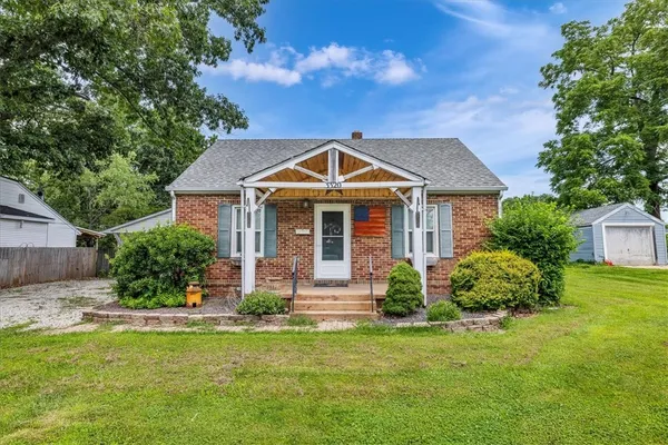 $99,900 | 3320 Chestnut Avenue, Decatur, IL 62521