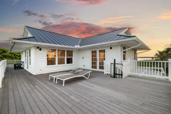 $25,000 | 12376 Florida A1A, Vero Beach, FL 32963